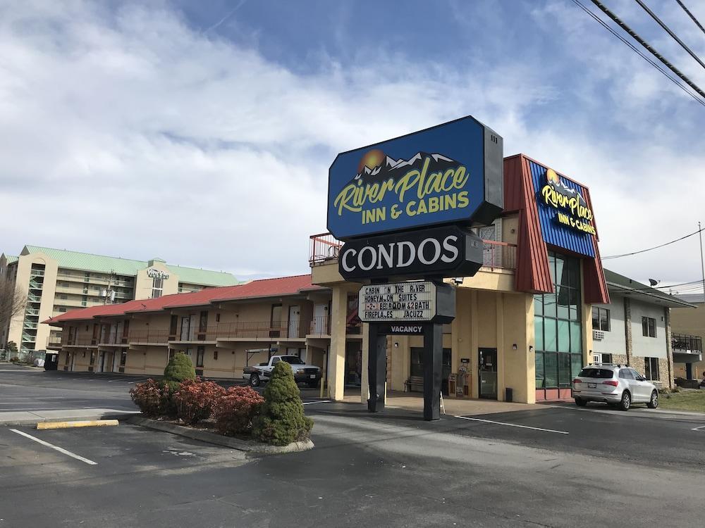 River Place Inn Pigeon Forge Exterior photo