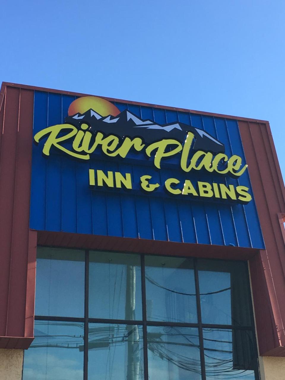 River Place Inn Pigeon Forge Exterior photo